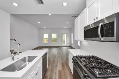 5612 Bertellis Lane, Houston, TX 77091 - Photo 16