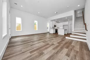 5612 Bertellis Ln, Houston, TX 77091 - Photo 8