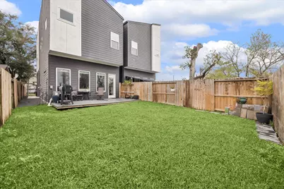 5318 Wunder Lane, Houston, TX 77091 - Photo 2