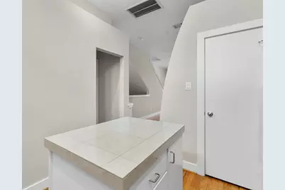 8715 Meadowcroft Drive #201, Houston, TX 77063 - Photo 8
