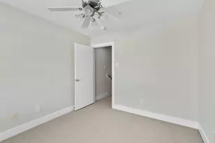 8715 Meadowcroft Dr, Houston, TX 77063 - Photo 18