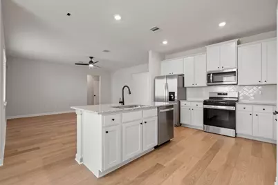 14008 Starboard Reach Drive, Texas City, TX 77510 - Photo 6