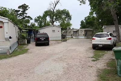 7909 Easton Street, Houston, TX 77107 - Photo 6