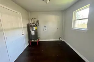 502 Chestnut St, Brazoria, TX 77422 - Photo 24