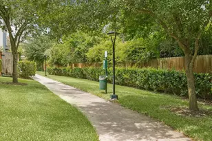 5013 Lehman Oaks Dr, Houston, TX 77018 - Photo 22