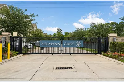 5013 Lehman Oaks Drive, Houston, TX 77018 - Photo 2