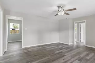 8539 Berndale St, Houston, TX 77029 - Photo 8