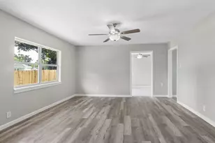 8539 Berndale St, Houston, TX 77029 - Photo 6