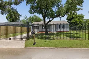8539 Berndale St, Houston, TX 77029 - Photo 4