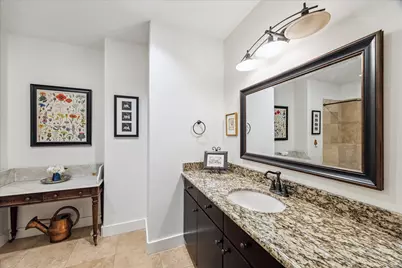 510 Lovett Boulevard #310, Houston, TX 77006 - Photo 24