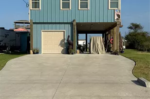 2023 County Rd 201, Sargent, TX 77414 - Photo 8