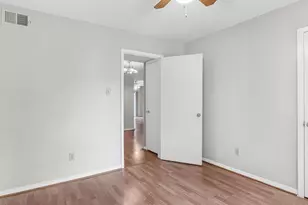 2800 Jeanetta St, Houston, TX 77063 - Photo 14