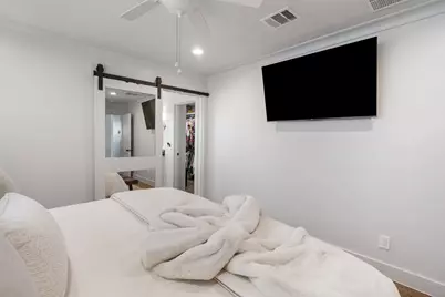 276 Barracuda Street, Bayou Vista, TX 77563 - Photo 18