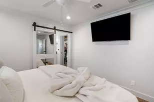 276 Barracuda St, Bayou Vista, TX 77563 - Photo 18