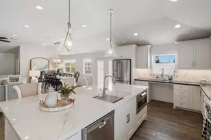 276 Barracuda St, Bayou Vista, TX 77563 - Photo 16