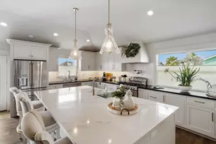 276 Barracuda St, Bayou Vista, TX 77563 - Photo 14