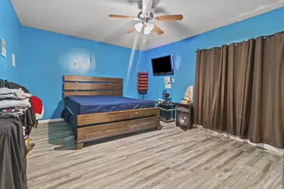 2320 Avenue O 1/2, Galveston, TX 77550 - Photo 14
