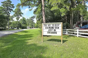 11519 Persimmon St, Willis, TX 77318 - Photo 16