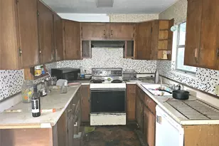 11519 Persimmon St, Willis, TX 77318 - Photo 8