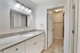 5005 Georgi Ln, Houston, TX 77092 - Photo 16