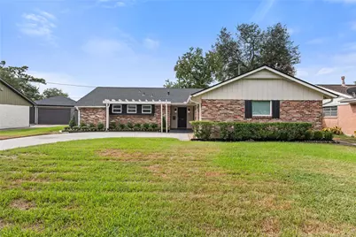 2302 Willowby Drive, Houston, TX 77008 - Photo 2