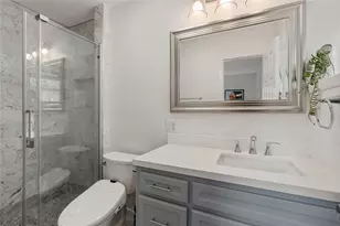 2302 Willowby Dr, Houston, TX 77008 - Photo 14