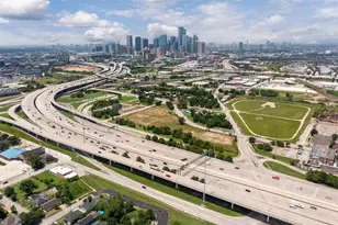 1202 Bayou St, Houston, TX 77020 - Photo 24