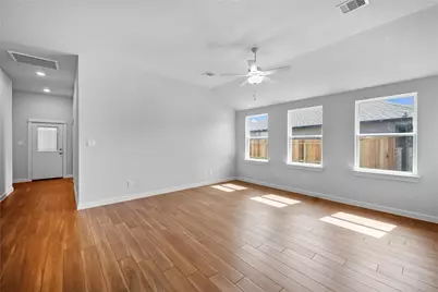 135 Road 51030, Cleveland, TX 77327 - Photo 12