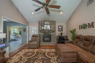 266 Planter Pointe, Hilltop Lakes, TX 77871 - Photo 8