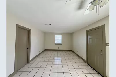 1042 W Village Court #C, Pasadena, TX 77506 - Photo 8