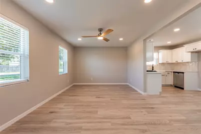 4813 Cedar Street, Pasadena, TX 77586 - Photo 6