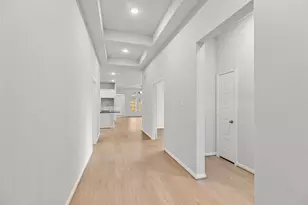 811 Evergreen Frst Ln, Rosharon, TX 77583 - Photo 4