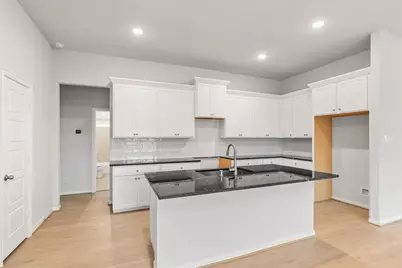 811 Evergreen Forest Lane, Rosharon, TX 77583 - Photo 12