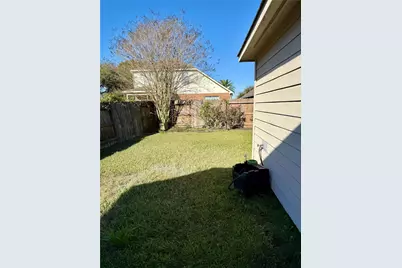 2044 Shore Breeze, Pearland, TX 77584 - Photo 16