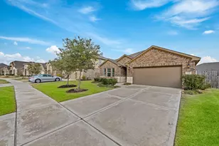 2418 Humble Wy, Rosenberg, TX 77471 - Photo 2