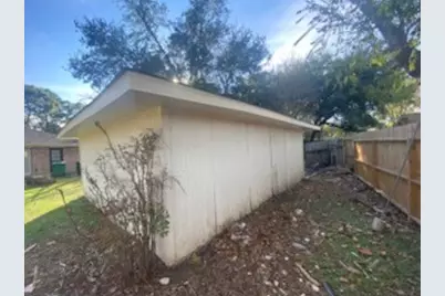 4306 Saratoga Drive, Houston, TX 77088 - Photo 4