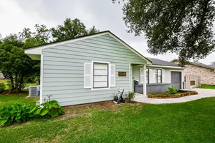 3116 12th St, Bay City, TX 77414 - Photo 4