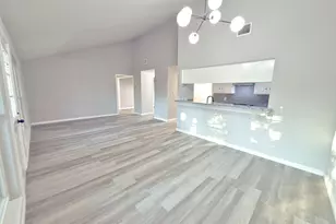 1618 Live Oak Hollow St, Pearland, TX 77581 - Photo 8