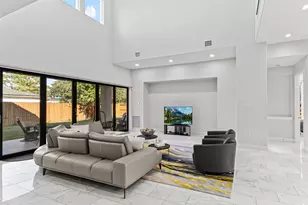 14002 Woodthorpe Ln, Houston, TX 77079 - Photo 10