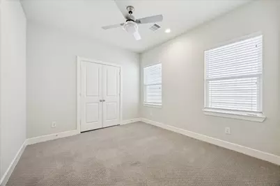 8534 Madeleine Rose Lane, Houston, TX 77055 - Photo 14
