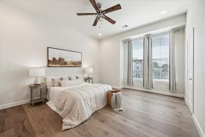8534 Madeleine Rose Lane, Houston, TX 77055 - Photo 8