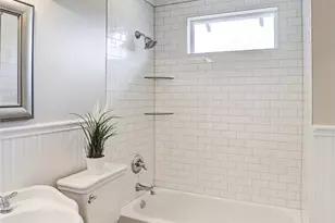 611 E 20th St, Houston, TX 77008 - Photo 12