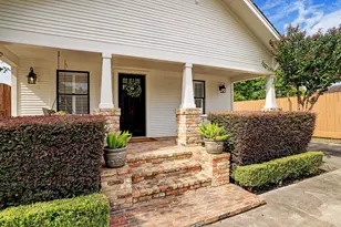 611 E 20th St, Houston, TX 77008 - Photo 2