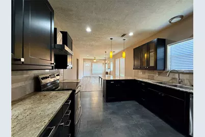 1105 Melbourne Street, Houston, TX 77022 - Photo 6