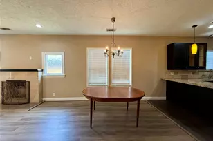 1105 Melbourne St, Houston, TX 77022 - Photo 4