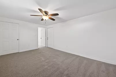 11303 Brook Meadow Circle, Houston, TX 77089 - Photo 32