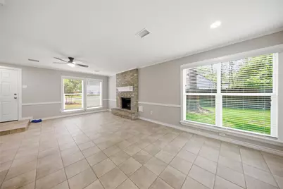 21 Oldstream Court, The Woodlands, TX 77381 - Photo 10