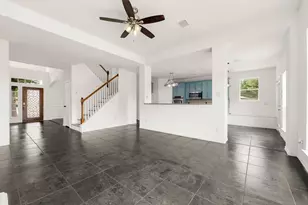 8410 Columbus Ct, Pearland, TX 77584 - Photo 14