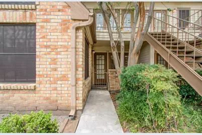 2425 Holly Hall Street #D56, Houston, TX 77054 - Photo 4