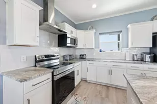 18307 Warrior Rd, Galveston, TX 77554 - Photo 10